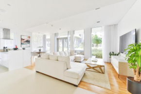Elegant 2+1 BR with Fantastic Views of Ain Dubai